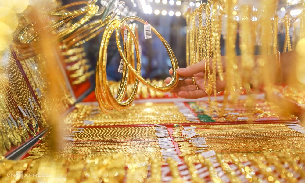 11月12日上午越南国内黄金价格上涨60万越盾
