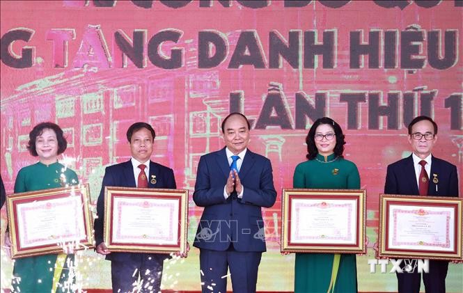 越南国家主席阮春福出席越南农业学院2021-2022学年开学典礼