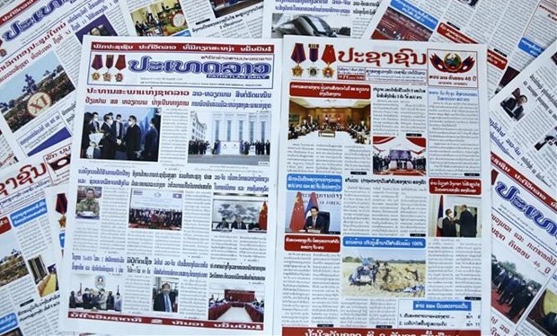 老挝媒体纷纷报道老挝国会主席访越之旅