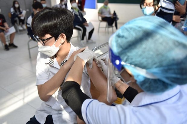 越南卫生部力争到2022年中旬基本完成第三剂新冠疫苗接种工作
