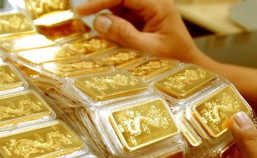 12月21日上午越南国内黄金价格下降10万越盾