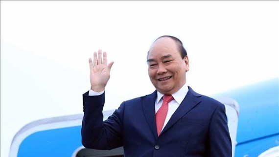 越南国家主席阮春福启程对柬埔寨进行国事访问