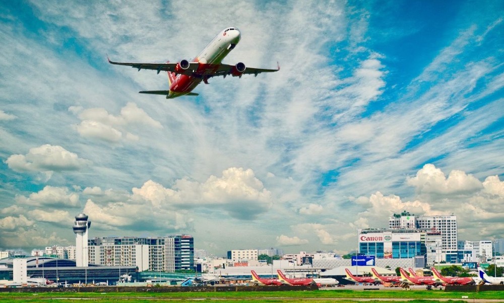 国际商业航班重启：旅游航空业的出路