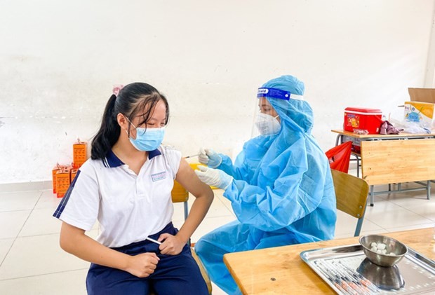 越南全国14省市已为12-17岁人群全剂量接种新冠疫苗