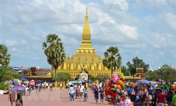 老挝为从明年1月1日起重开国门迎接外国游客做好准备
