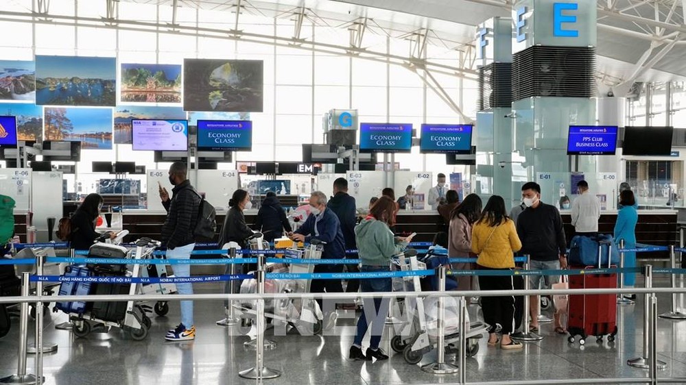 2022年壬寅春节假期 河内内排机场和胡志明市新山一机场接待游客量创纪录