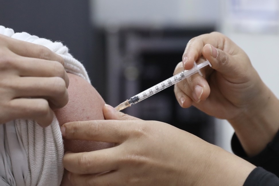 河内市加强针对新冠肺炎疫情感染风险较大人群的新冠疫苗接种工作