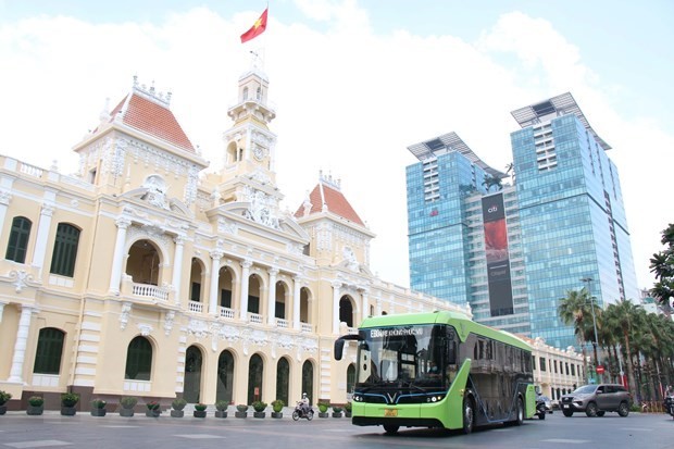 胡志明市将在2022年第一季度内试运行5条电动公交车线路