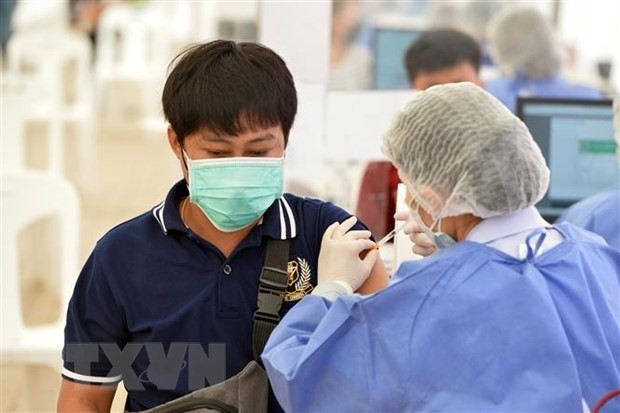 泰国总理令军方准备方舱医院