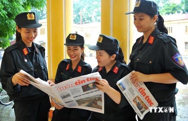 越南妇联主席何氏娥：肯定为女性幸福而努力的先锋组织的地位