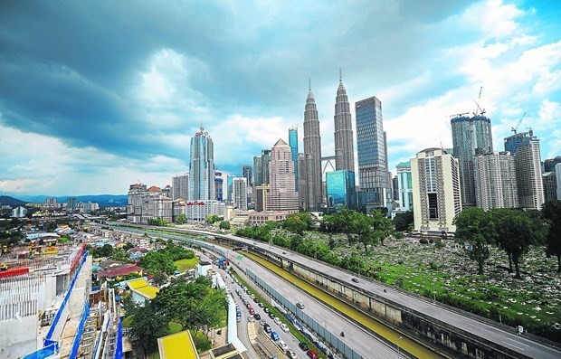 2021年马来西亚吸引投资资金超过700亿美元