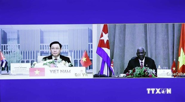 越南国会主席王廷惠与古巴国会主席举行视频会谈