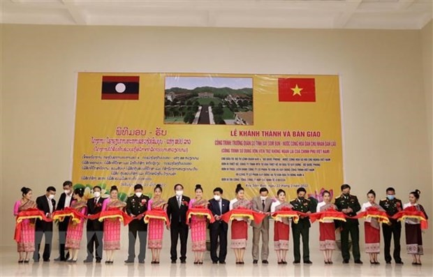 老挝媒体赞扬老越特殊团结