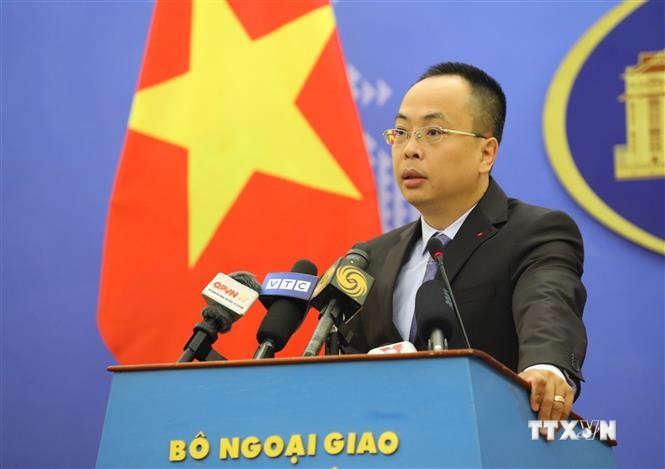 外交部例行记者会：越南支持协助受乌克兰战争影响人员的人道主义活动