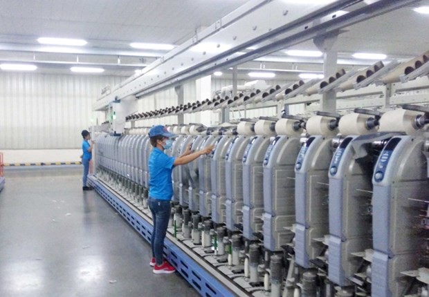广宁省确保工业园区中生产活动的电力供应
