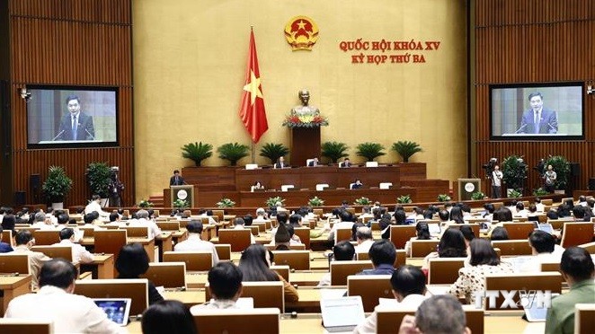 越南第十五届国会第三次会议：维护家庭和民族的优良传统文化价值