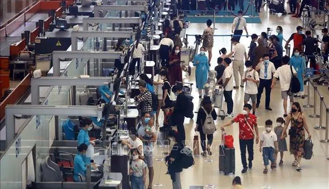 内排国际机场客运量不断创新高并处于超负荷运行状态