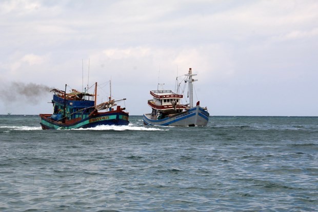 广平省：及时营救海上遇险渔船