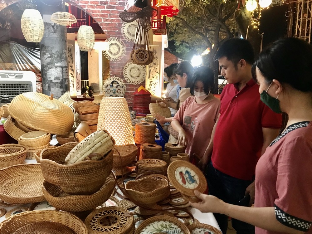 越南手工艺村节在河内举行
