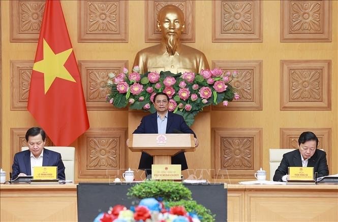 越南政府总理范明政主持召开宁平-南定-太平和嘉义-真诚高速公路建设会议