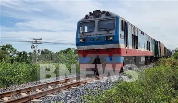 越南铁路总公司4.30和5.1假期加开52趟游客列车