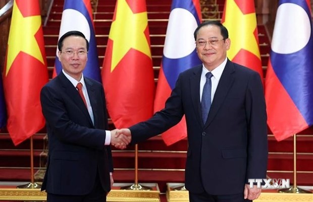 越南国家主席武文赏会见老挝国家领导人