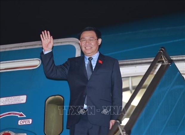 越南国会主席王廷惠启程对古巴、阿根廷和乌拉圭三国进行正式访问