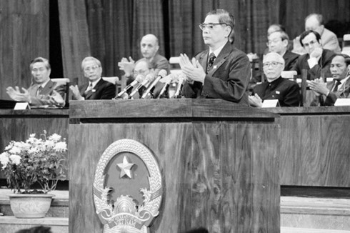 Tổng Bí thư Nguyễn Văn Linh phát biểu tại Đại hội Đảng VI - Đại hội “Đổi mới” của Việt Nam năm 1986. Ảnh: TTXVN