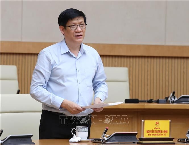 Thứ trưởng Bộ Y tế Nguyễn Thanh Long phát biểu ý kiến Ảnh: Thống Nhất – TTXVN