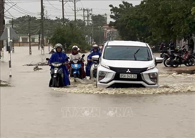 Mưa lớn gây ngập lụt tại nhiều vùng trũng thấp ở Ninh Thuận