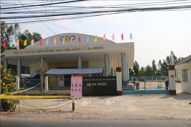 Khu cách ly tập trung tại huyện An Phú, tỉnh An Giang - nơi đang thực hiện cách ly 15 trường hợp là F2 của tài xế M.T.T. Ảnh: Công Mạo - TTXVN