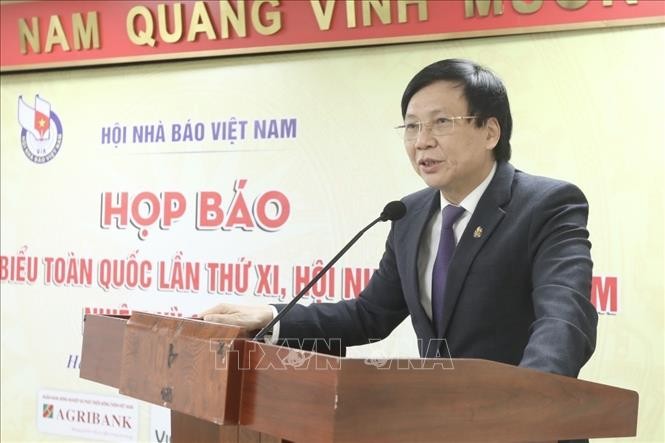 Phó Chủ tịch thường trực Hội Nhà báo Việt Nam Hồ Quang Lợi phát biểu. Ảnh: Minh Quyết – TTXVN