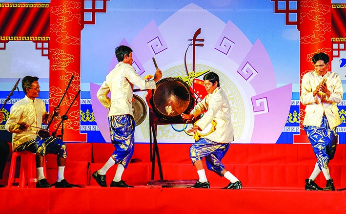 Cà Mau đang xây dựng hồ sơ khoa học đề nghị đưa nghệ thuật trình diễn dàn nhạc trống lớn vào danh mục Di sản văn hóa phi vật thể quốc gia. Ảnh: Huỳnh Lâm