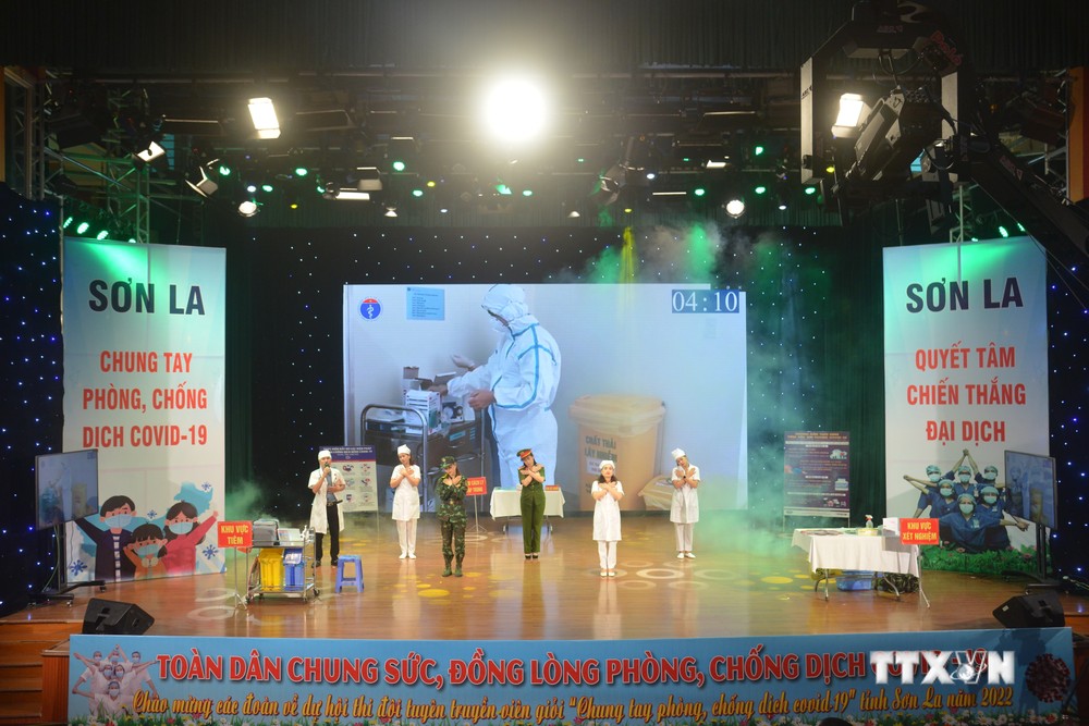 Hội thi Đội tuyên truyền viên giỏi “Chung tay phòng, chống dịch COVID-19” tỉnh Sơn La năm 2022. Ảnh : Quang Quyết-TTXVN