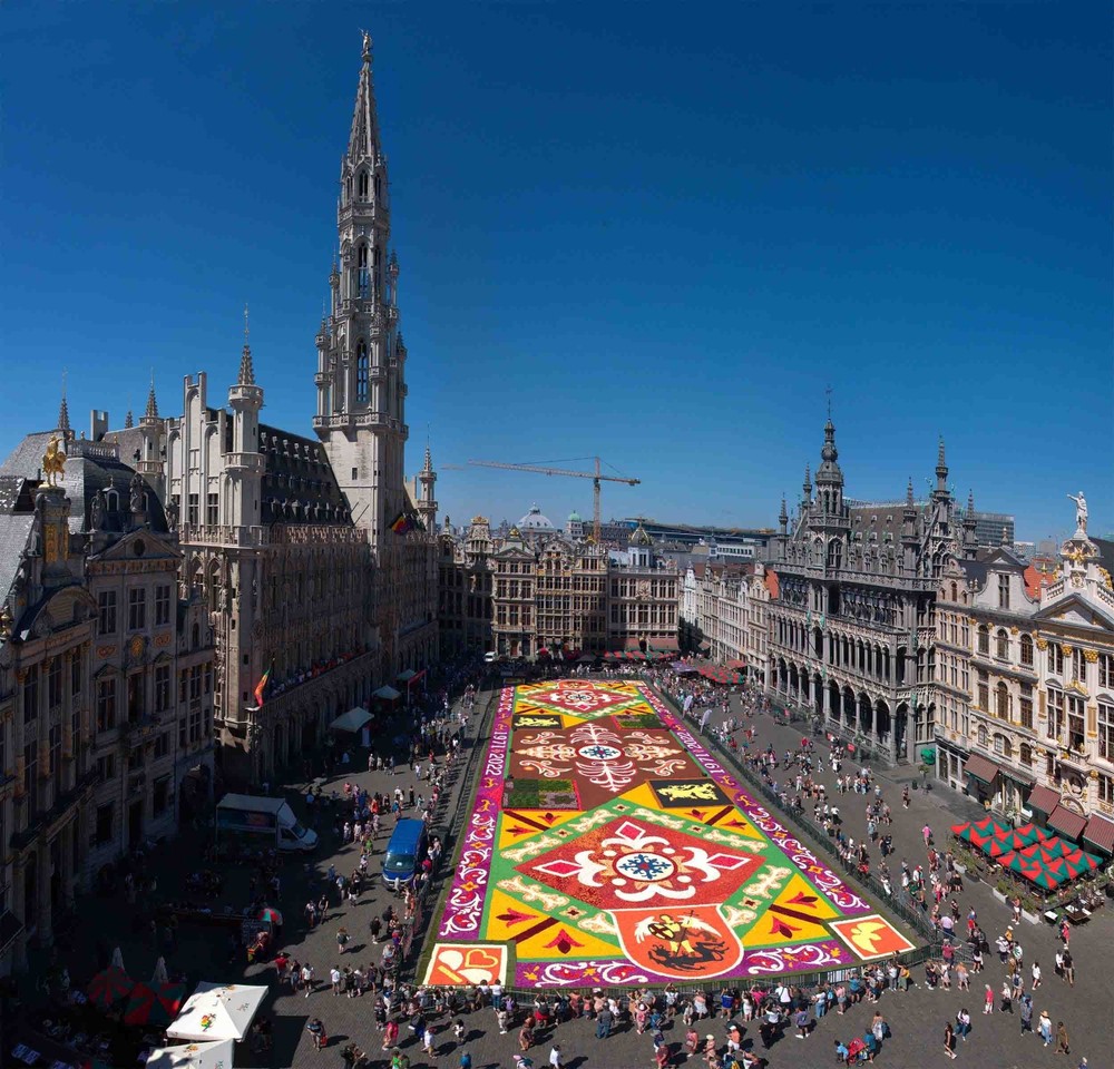 Thảm hoa 2022 tại Quảng trường Lớn, thủ đô Brussels, Bỉ. Ảnh: TTXVN phát