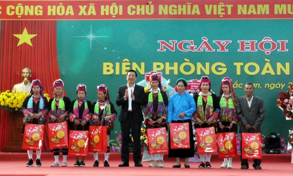 Sôi nổi các hoạt động Ngày hội Biên phòng toàn dân ở vùng biên giới Quảng Ninh