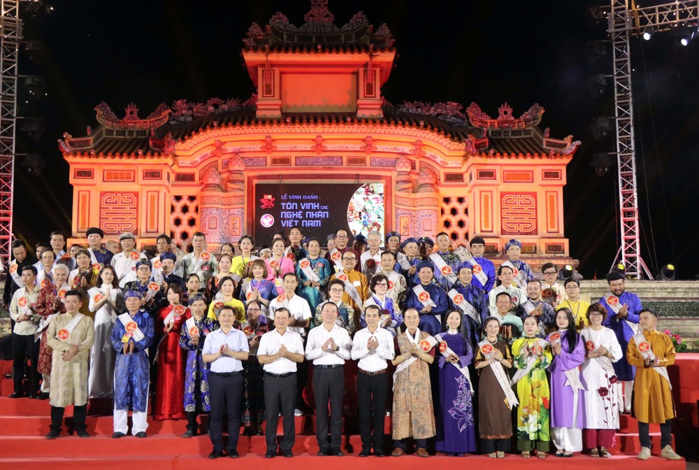 Bế mạc Festival nghề truyền thống Huế 2023 - Thu hút khoảng 300.000 lượt khách tham quan