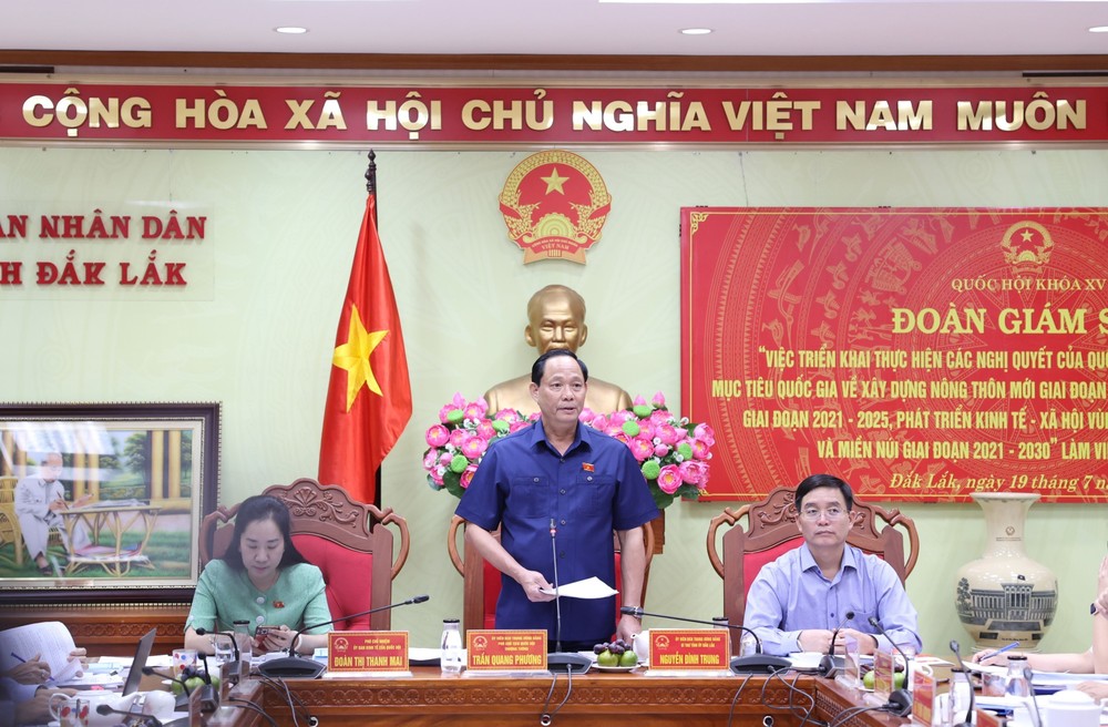 Thượng tướng Trần Quang Phương, Phó Chủ tịch Quốc hội, Trưởng Đoàn giám sát của Quốc hội phát biểu tại buổi làm việc. Ảnh: Tuấn Anh – TTXVN