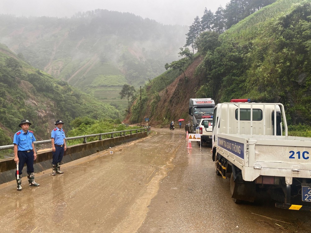 Yên Bái thông báo phương án phân luồng giao thông trên quốc lộ 32 do mưa lũ