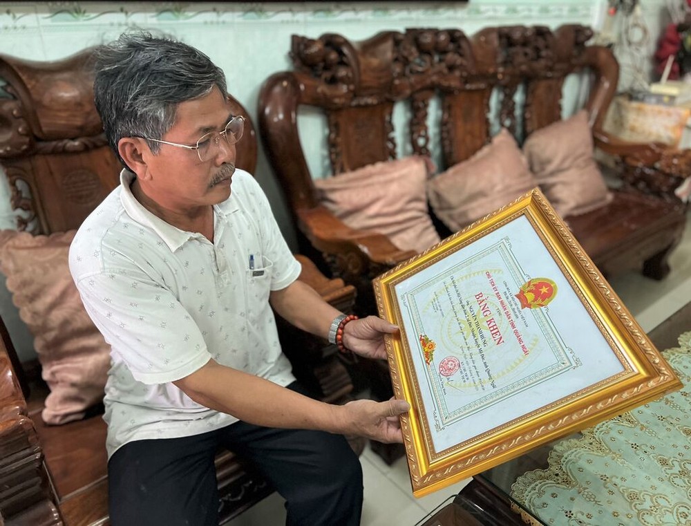Lão nông Nguyễn Thanh Hùng tiên phong đưa cơ giới hóa vào sản xuất nông nghiệp