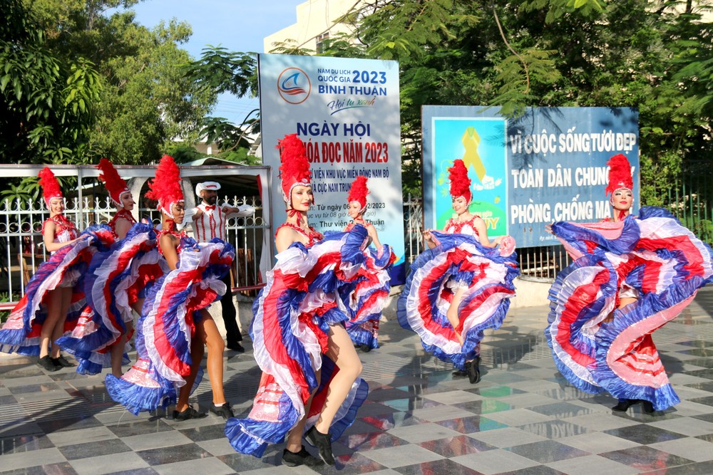 Bình Thuận: Đặc sắc Lễ hội Nghệ thuật biểu diễn quốc tế lần thứ nhất