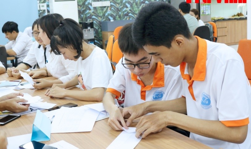 Sinh viên trường Đại học Trà Vinh tham gia lớp tập huấn kỹ năng khởi nghiệp. Ảnh: baotravinh.vn