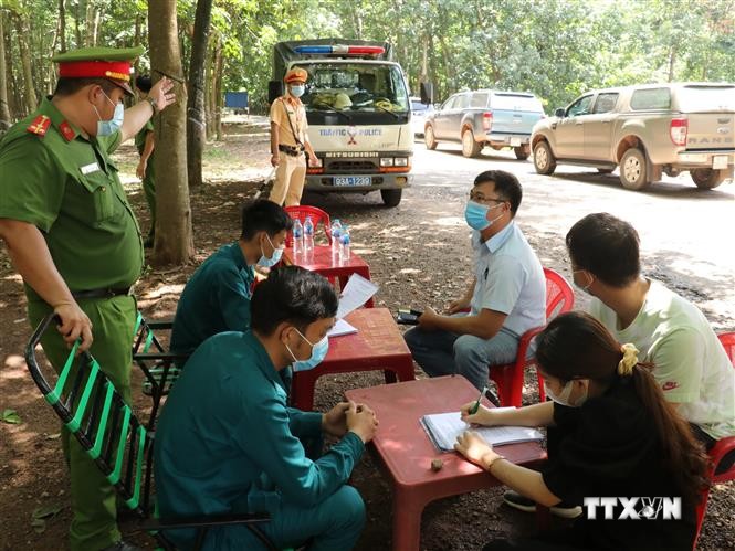 Dịch COVID-19: Tạm dừng vận tải hành khách đi, đến tỉnh Bình Phước