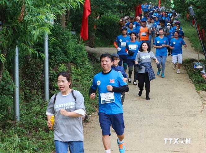 Lần đầu tổ chức Giải chạy marathon khám phá con đường đá cổ PaVi ở Lai Châu 