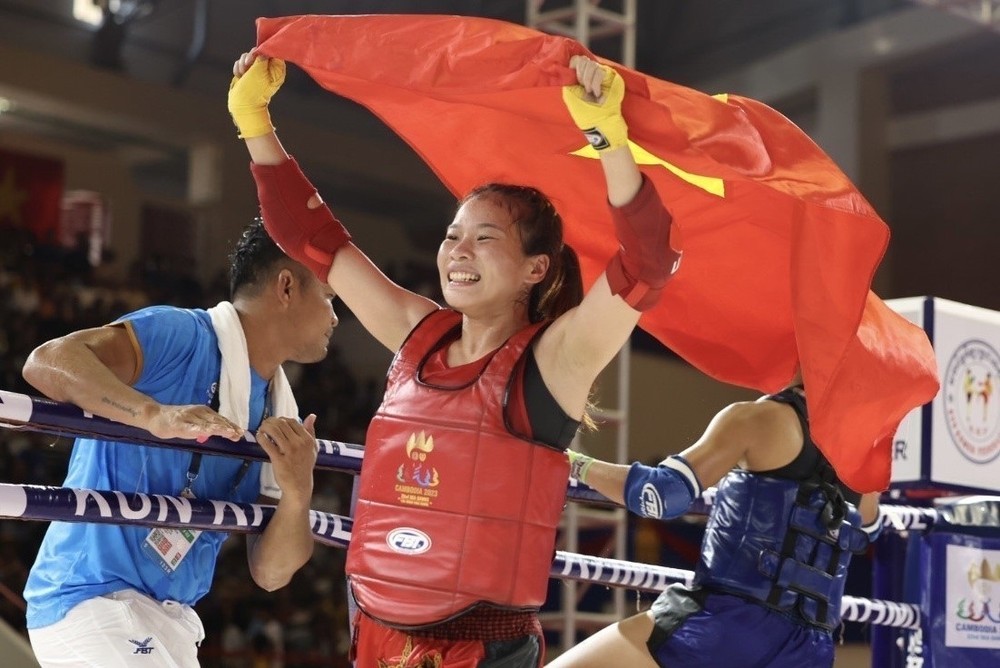 瑶族女性运动员为祖国夺金