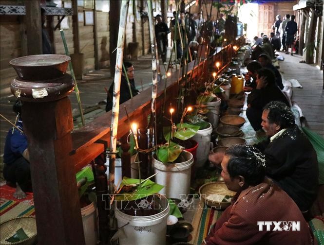 Nghi thức cúng Yang Sri (Thần Lúa) trong Lễ mừng lúa mới tại làng Yun, xã Yang Bắc, huyện Đắk Pơ (Gia Lai). Ảnh: Hồng Điệp - TTXVN