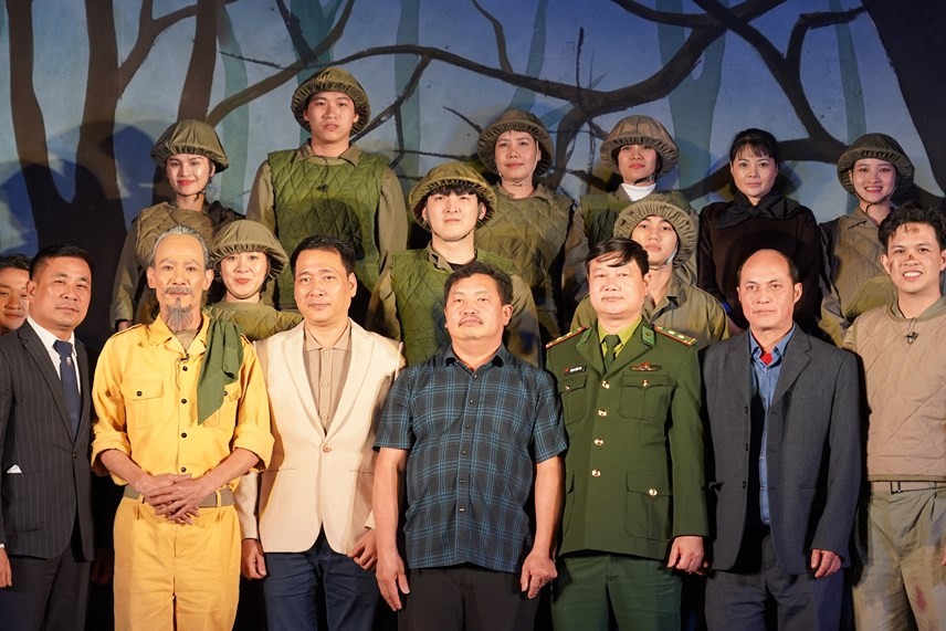 Câu chuyện về Bác được Nhà hát kịch Việt Nam công diễn tại Y Tý (tỉnh Lào Cai). Ảnh: daidoanket.vn
