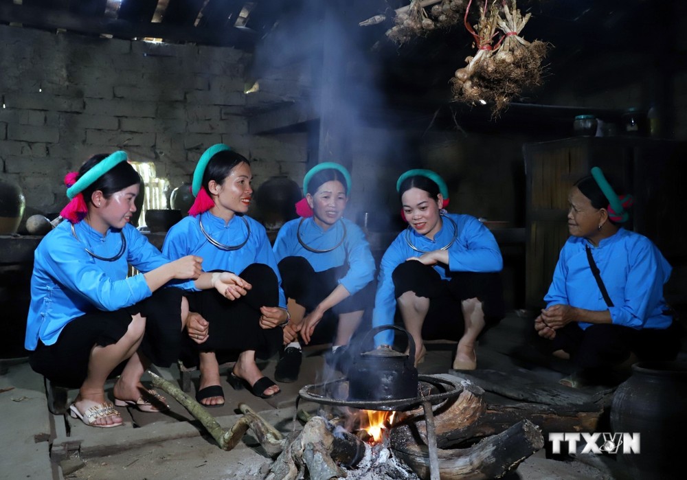 Phụ nữ người Sán Chỉ ở xã Húc Động, huyện Bình Liêu (Quảng Ninh). Ảnh: TTXVN phát