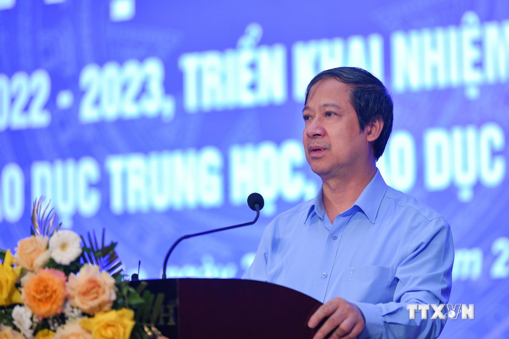 Bộ trưởng Bộ Giáo dục và đào tạo Nguyễn Kim Sơn phát biểu tại hội nghị. Ảnh: Bích Huệ - TTXVN