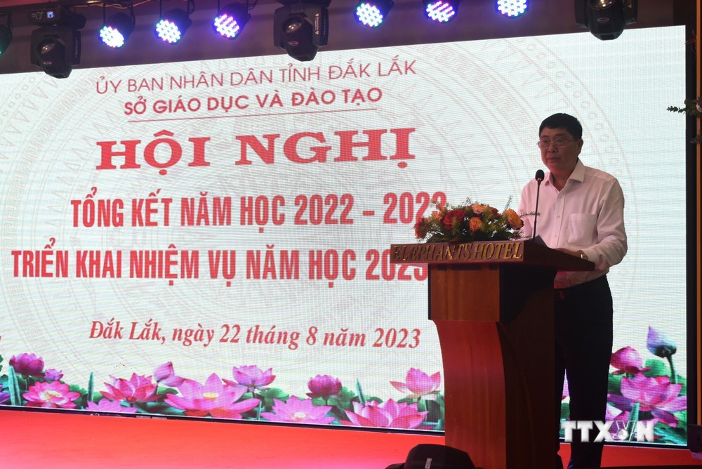 Ông Phạm Đăng Khoa, Giám đốc Sở Giáo dục và Đào tạo tỉnh Đắk Lắk phát biểu tại Hội nghị. Ảnh: Nguyên Dung – TTXVN